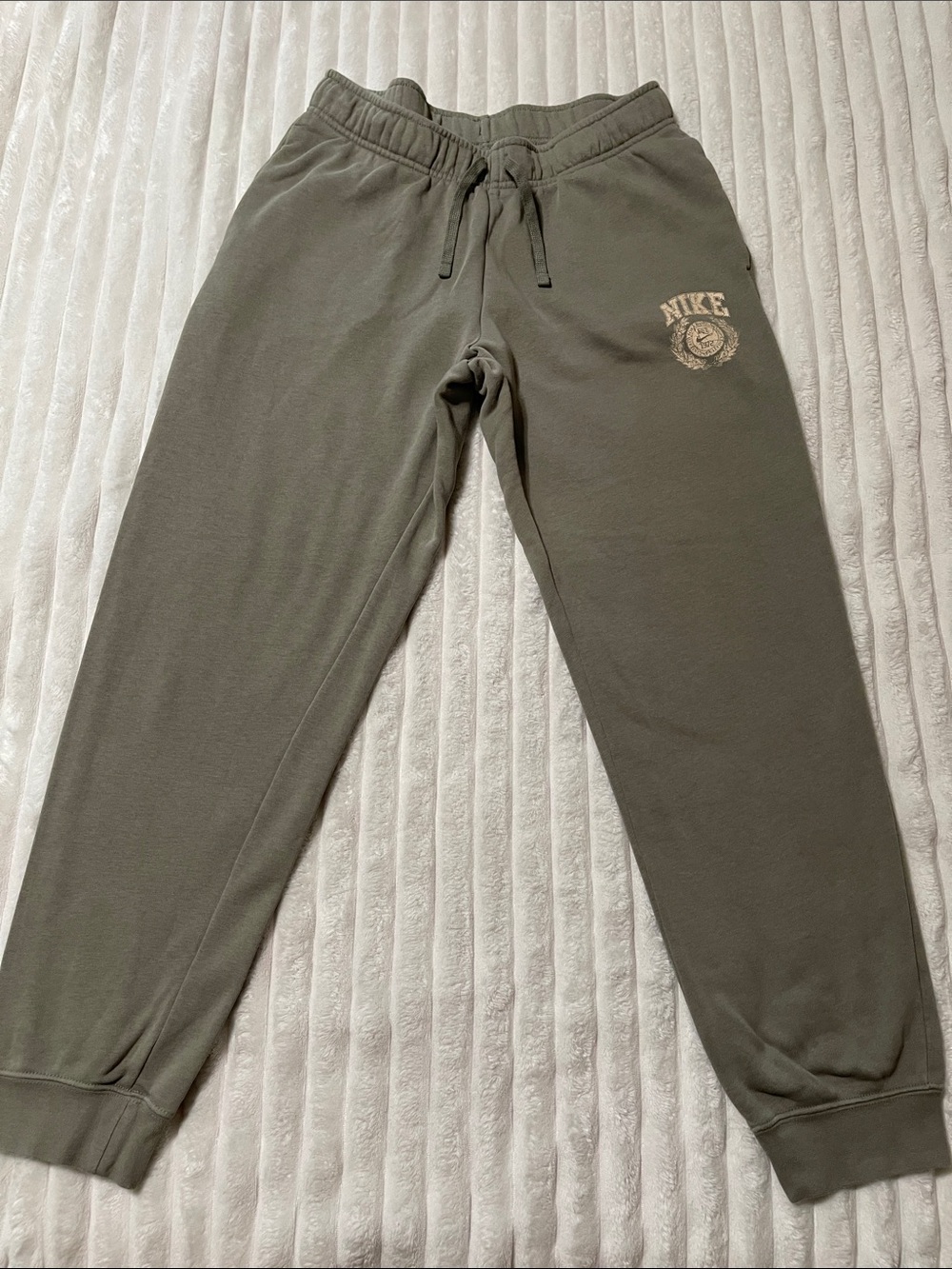 Nike Sportswear Jogger | Size Medium